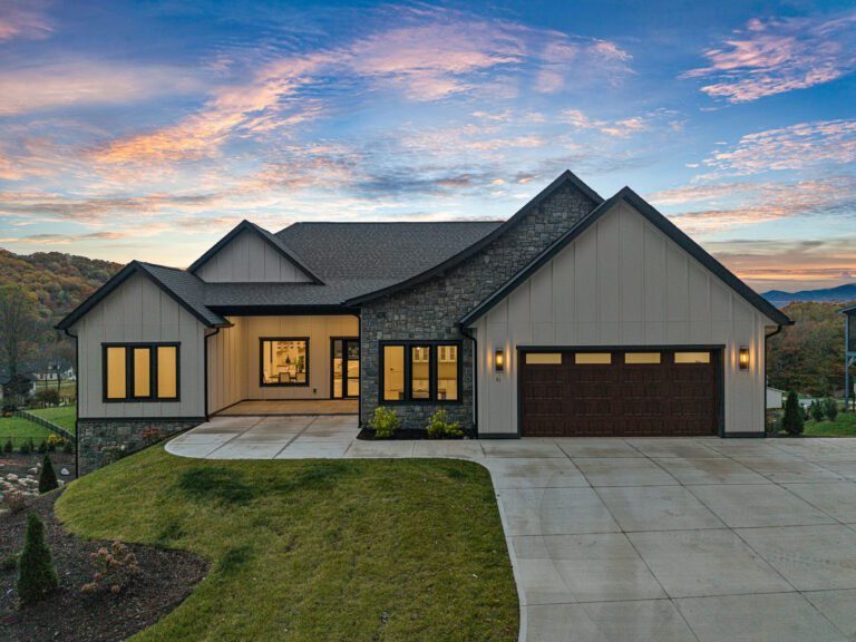 51 Bridgeway Drive. Big Hills Construction Custom Home Builder in Asheville, North Carolina