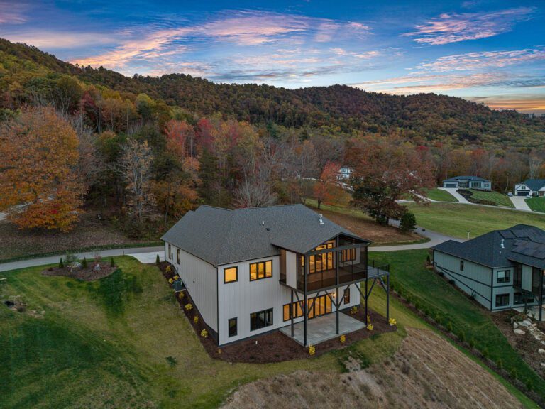 51 Bridgeway Drive. Big Hills Construction Custom Home Builder in Asheville, North Carolina
