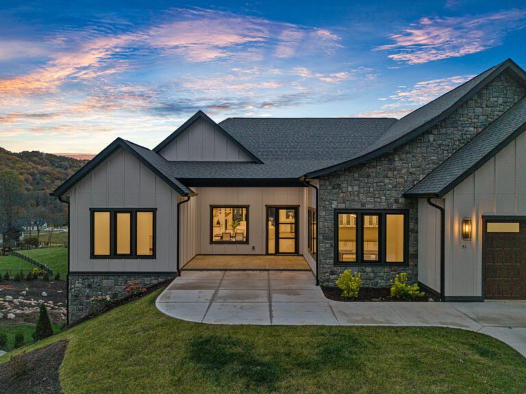 51 Bridgeway Drive. Big Hills Construction Custom Home Builder in Asheville, North Carolina