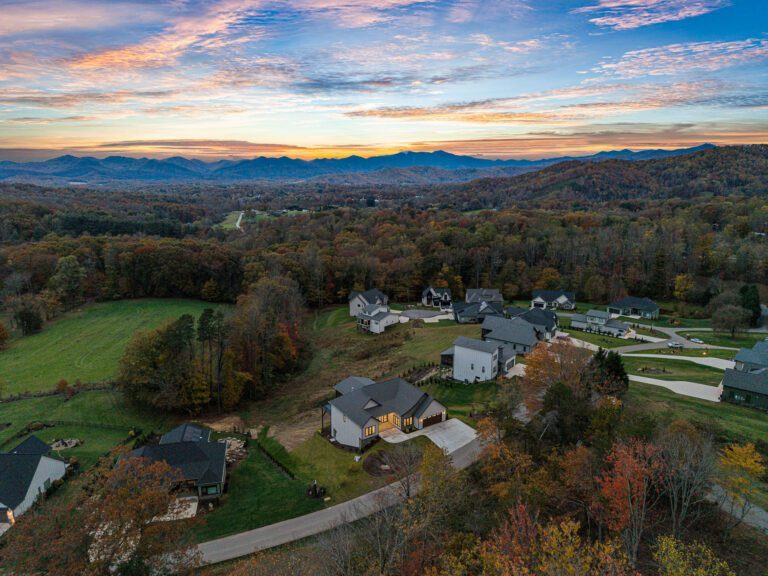 51 Bridgeway Drive. Big Hills Construction Custom Home Builder in Asheville, North Carolina