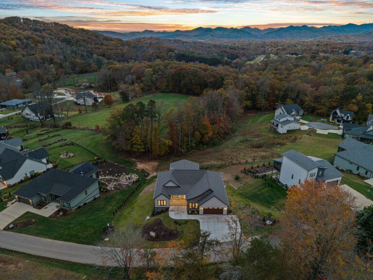 51 Bridgeway Drive. Big Hills Construction Custom Home Builder in Asheville, North Carolina