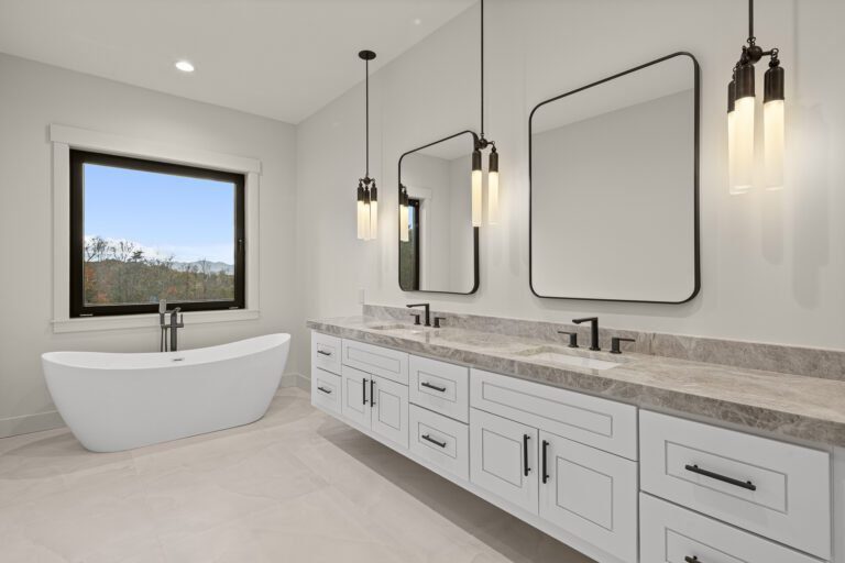 51 Bridgeway Drive. Big Hills Construction Custom Home Builder in Asheville, North Carolina