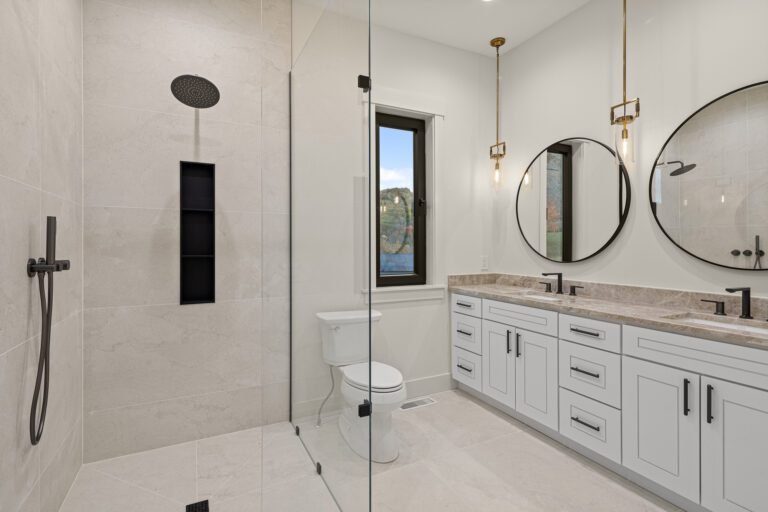 51 Bridgeway Drive. Big Hills Construction Custom Home Builder in Asheville, North Carolina