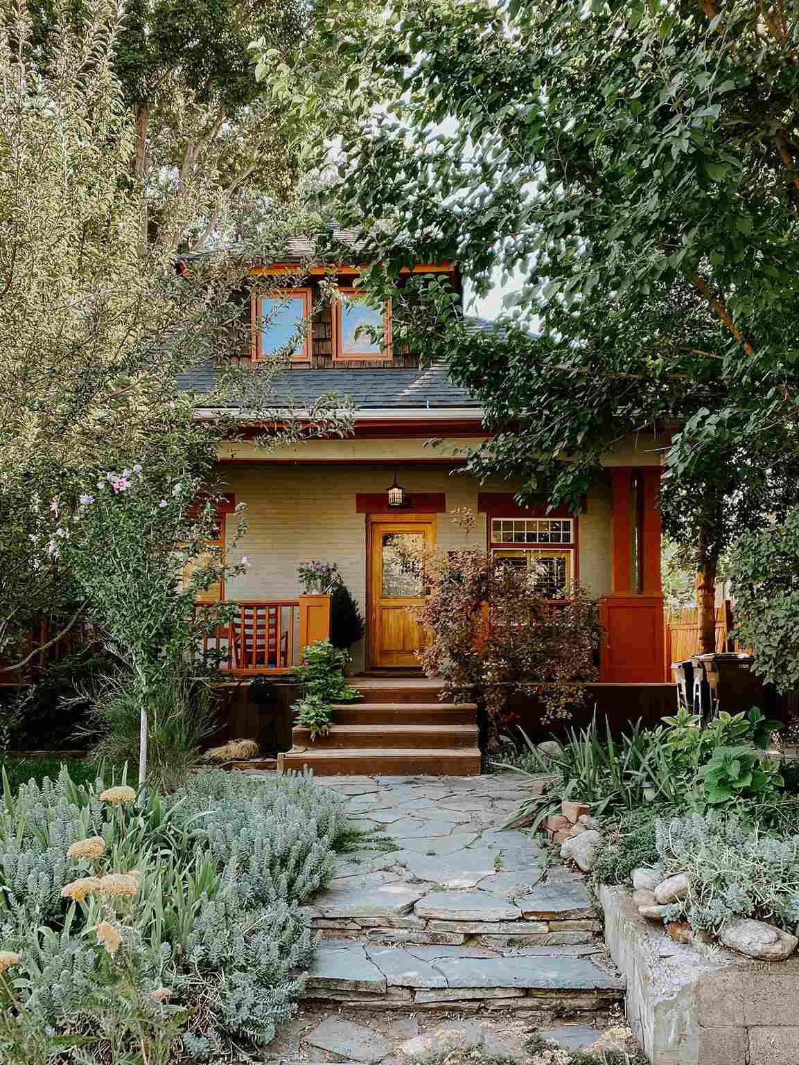   Choosing the Right House Type: A Guide for Homebuyers. Big Hills Construction Custom Home Builder in Asheville, North Carolina