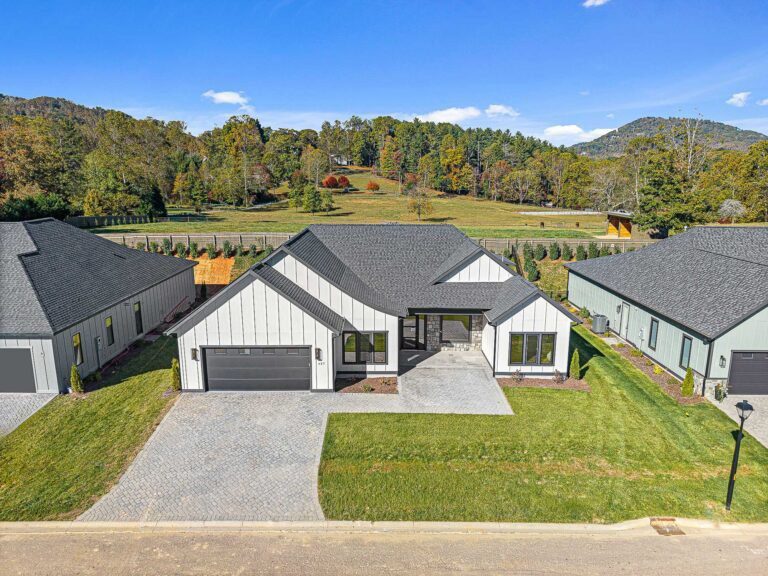 427 Big Hill Dr. Big Hills Construction Custom Home Builder in Asheville, North Carolina