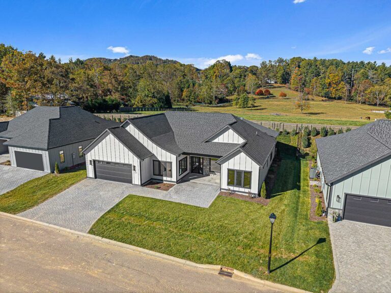 427 Big Hill Dr. Big Hills Construction Custom Home Builder in Asheville, North Carolina
