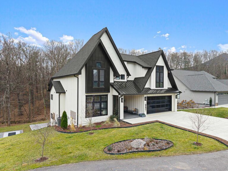 Building Back for the Next Storm: What Helene Recovery Is Teaching WNC Custom-Home Owners. Big Hills Construction Custom Home Builder in Asheville, North Carolina
