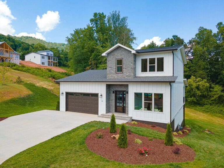 18 Sagewood Drive. Big Hills Construction Custom Home Builder in Asheville, North Carolina