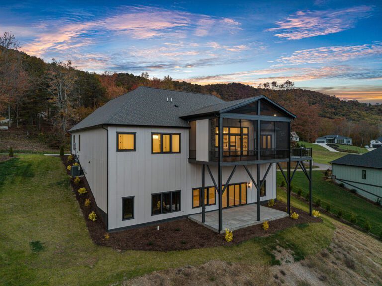 51 Bridgeway Drive. Big Hills Construction Custom Home Builder in Asheville, North Carolina