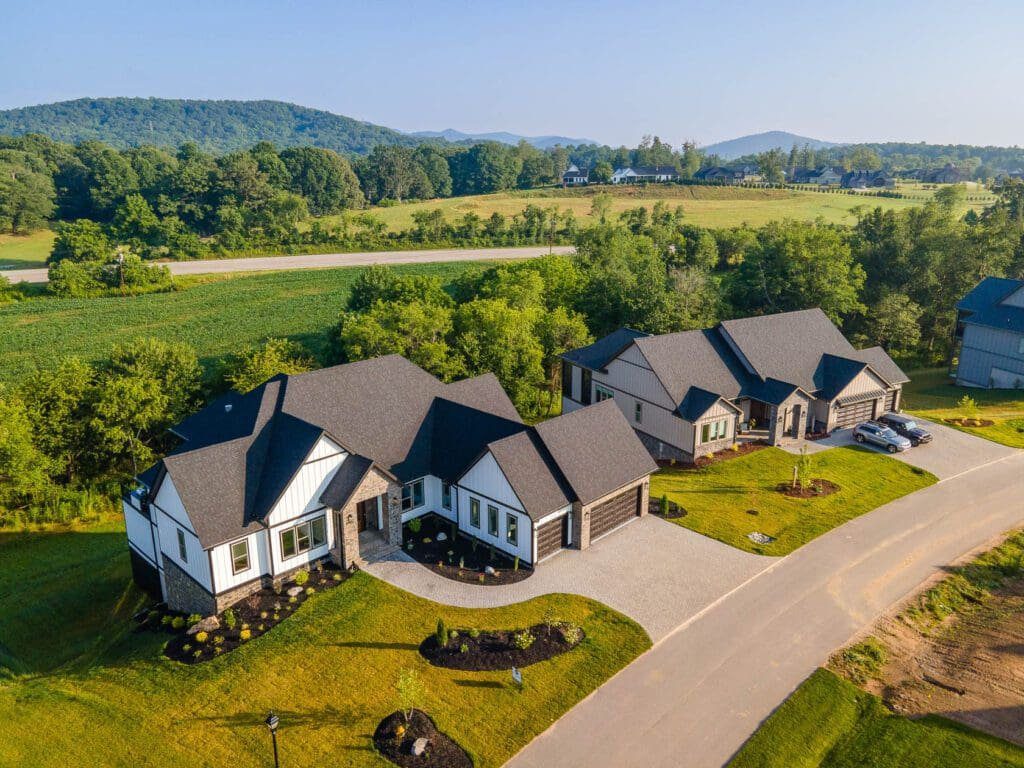 Discovering the Perfect Blend of Affordability and Elegance: New Luxury Homes in North Carolina with Big Hills Construction. Big Hills Construction Custom Home Builder in Asheville, North Carolina