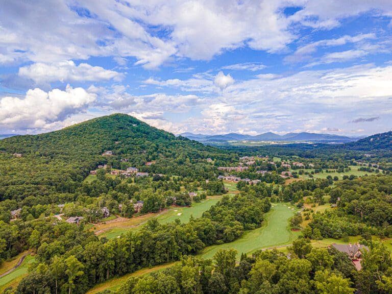 Mountain Living at Its Finest: Big Hills Construction’s Luxury Homes in Asheville’s Beautiful Landscape. Big Hills Construction Custom Home Builder in Asheville, North Carolina