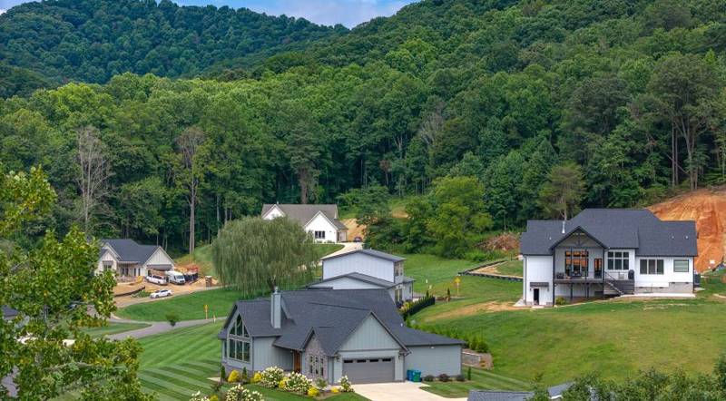 18 Sagewood Drive. Big Hills Construction Custom Home Builder in Asheville, North Carolina